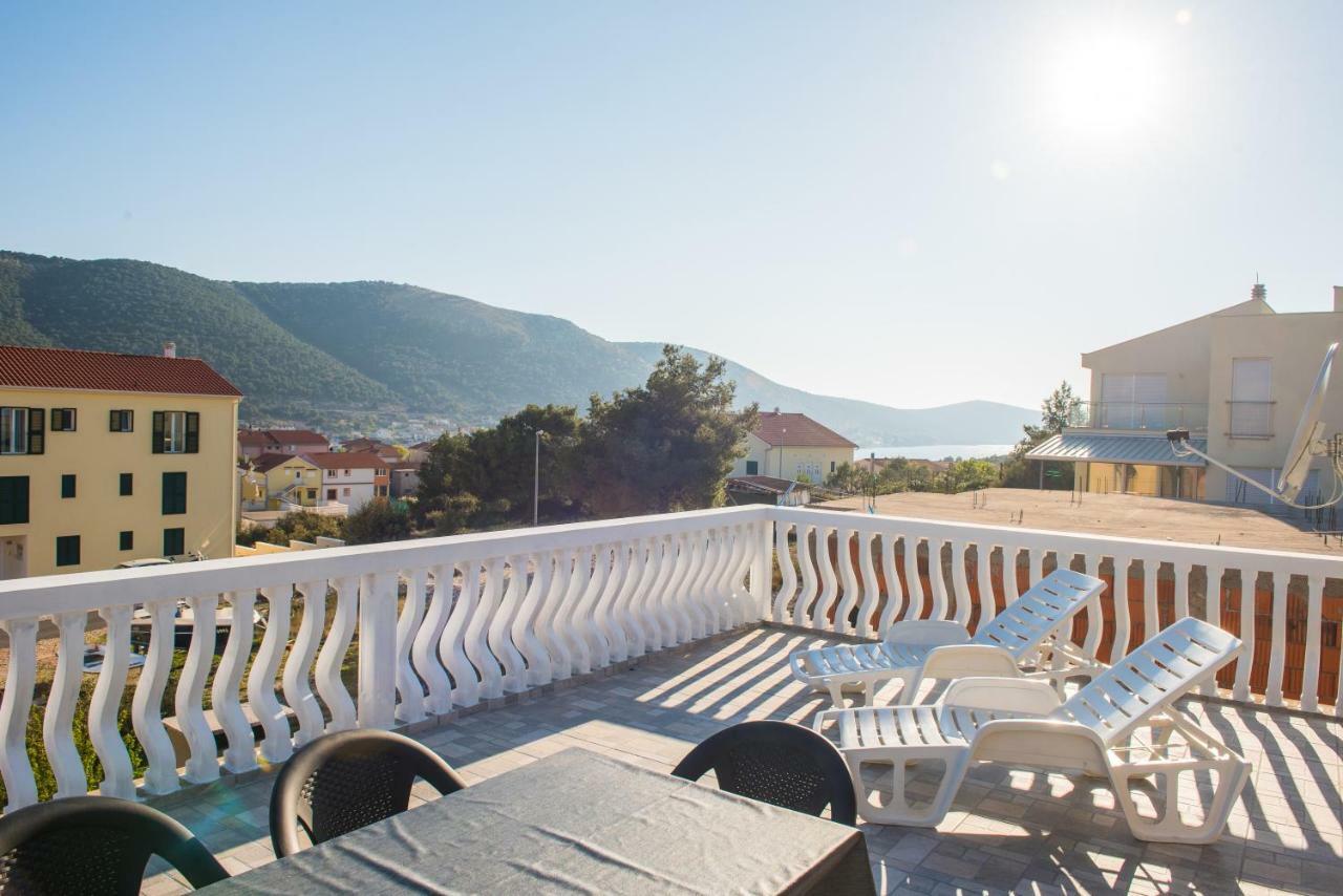 Apartman Franko Apartment Grebastica Bagian luar foto