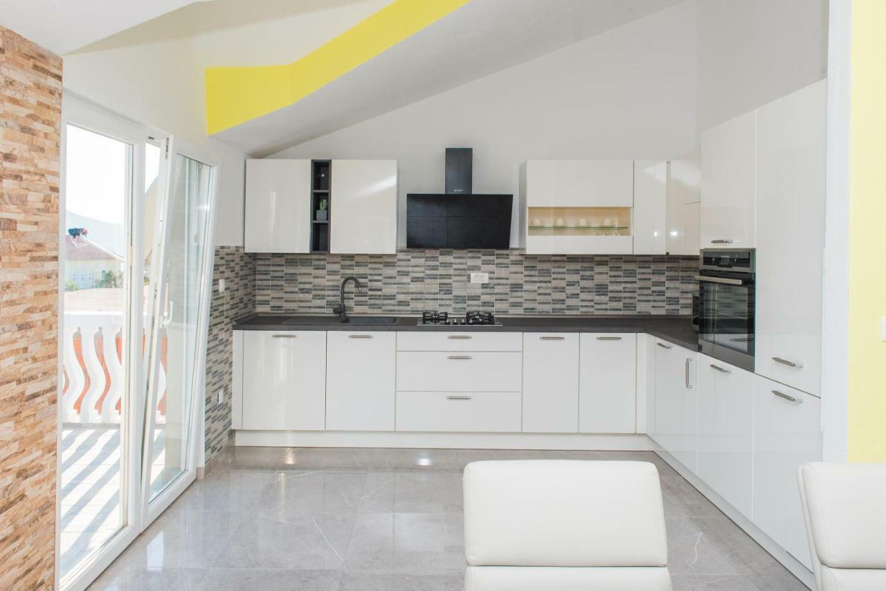 Apartman Franko Apartment Grebastica Bagian luar foto
