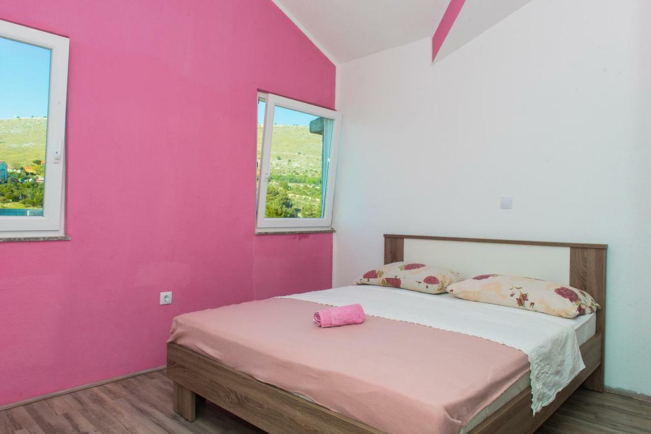 Apartman Franko Apartment Grebastica Bagian luar foto