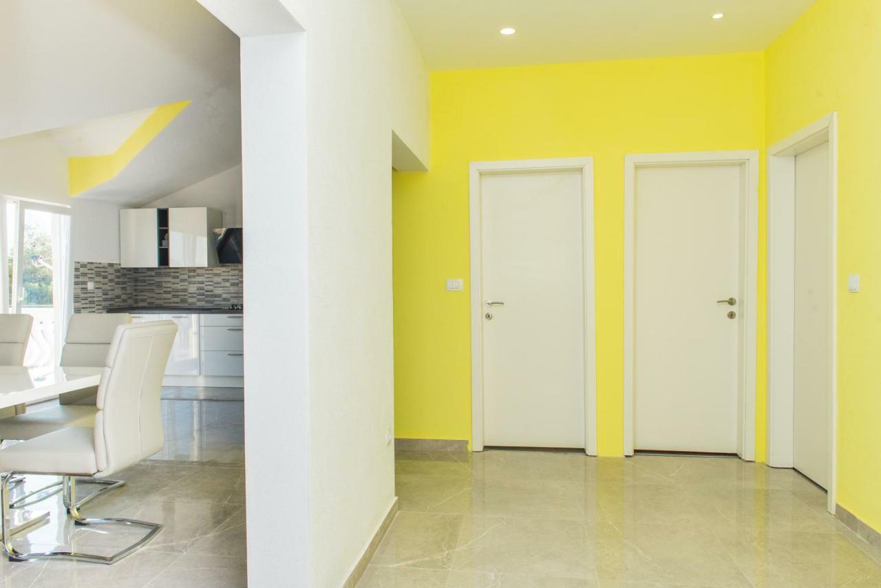 Apartman Franko Apartment Grebastica Bagian luar foto